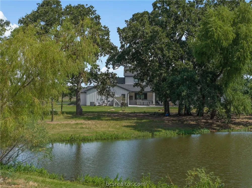 1847 County Road 202 Caldwell, TX 77836