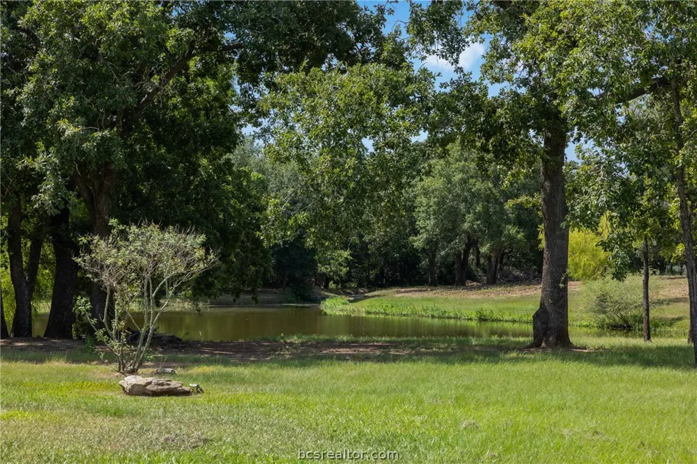 1847 County Road 202 Caldwell, TX 77836