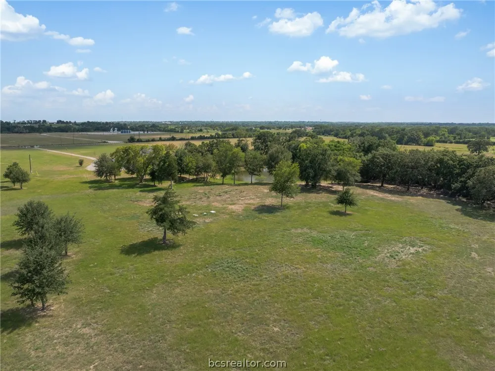 1847 County Road 202 Caldwell, TX 77836