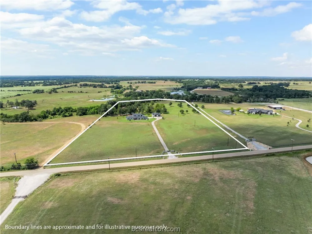 1847 County Road 202 Caldwell, TX 77836