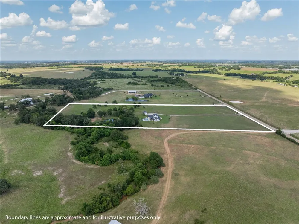 1847 County Road 202 Caldwell, TX 77836