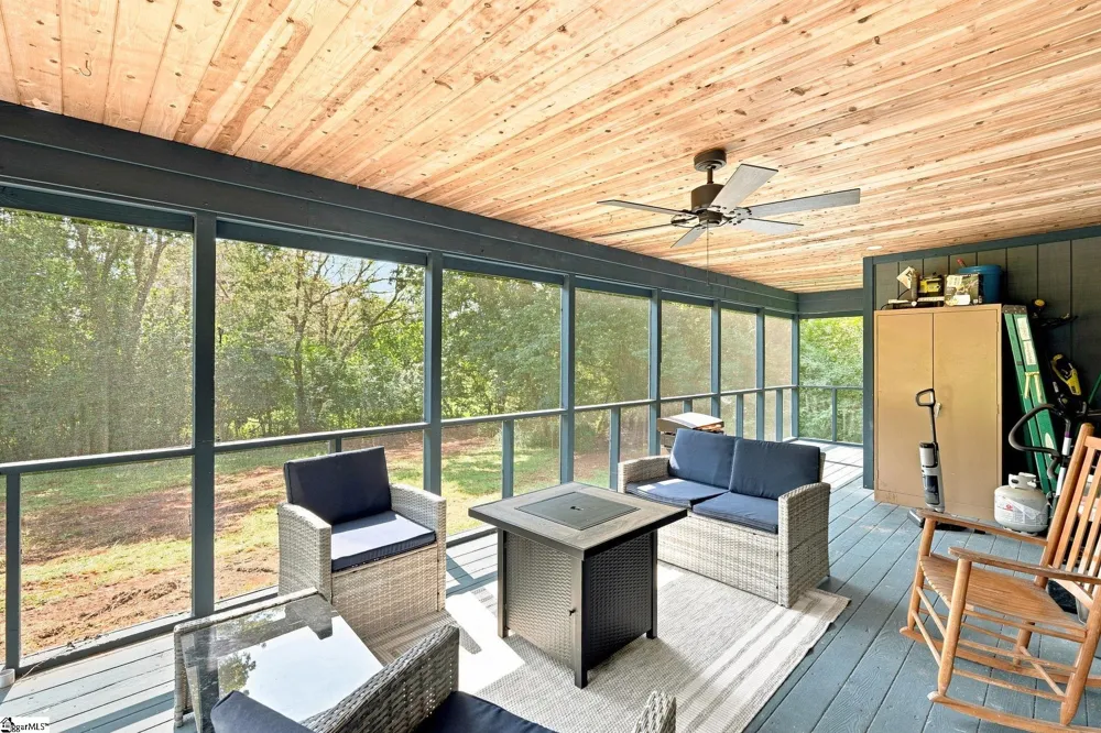 166 Mcjunkin Drive Pickens, SC 29671