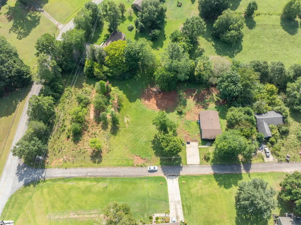 166 Mcjunkin Drive Pickens, SC 29671
