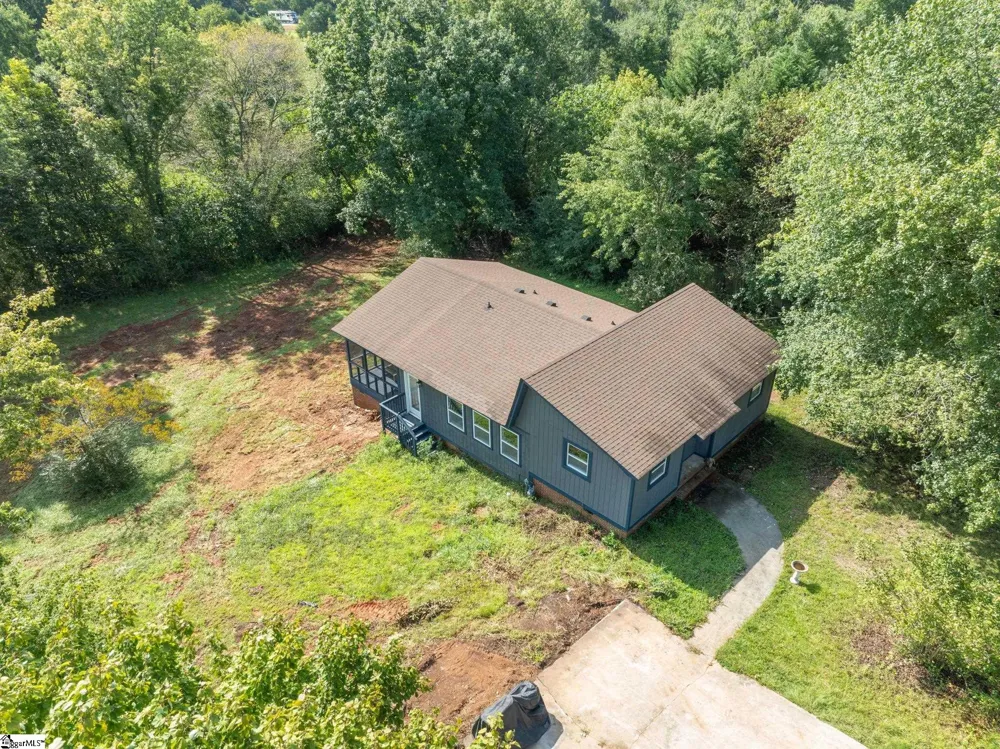 166 Mcjunkin Drive Pickens, SC 29671