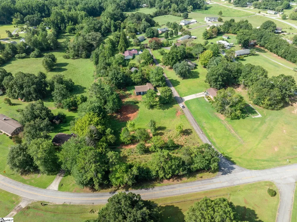 166 Mcjunkin Drive Pickens, SC 29671
