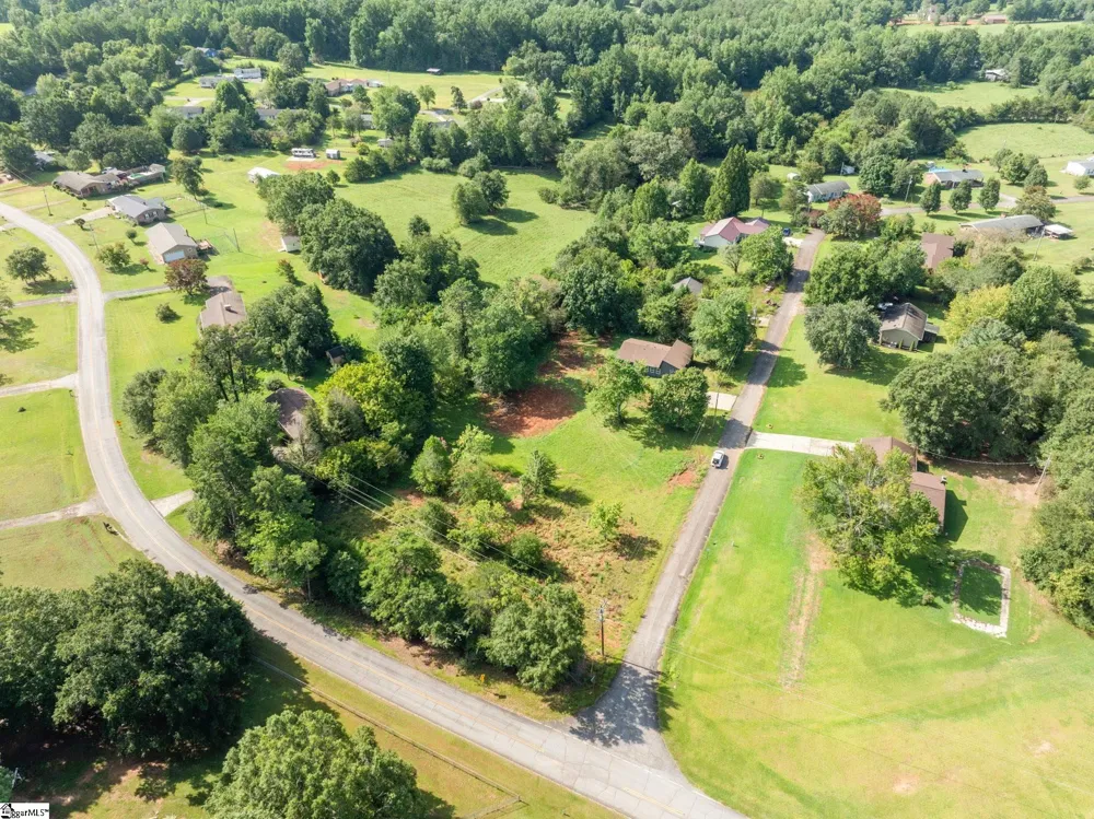 166 Mcjunkin Drive Pickens, SC 29671