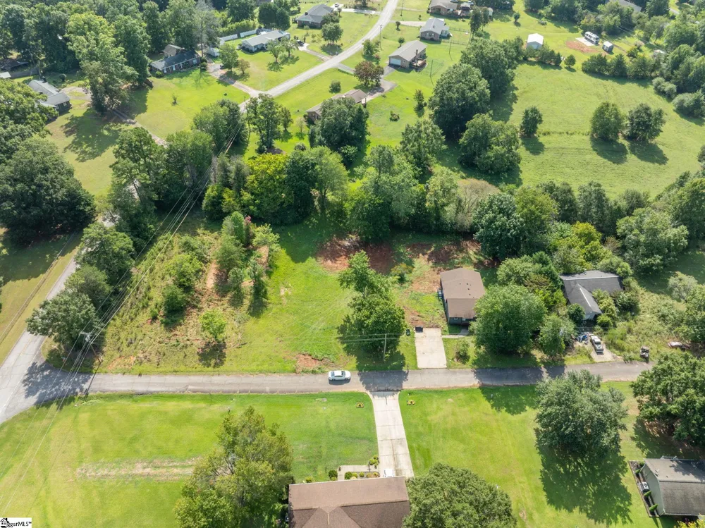 166 Mcjunkin Drive Pickens, SC 29671