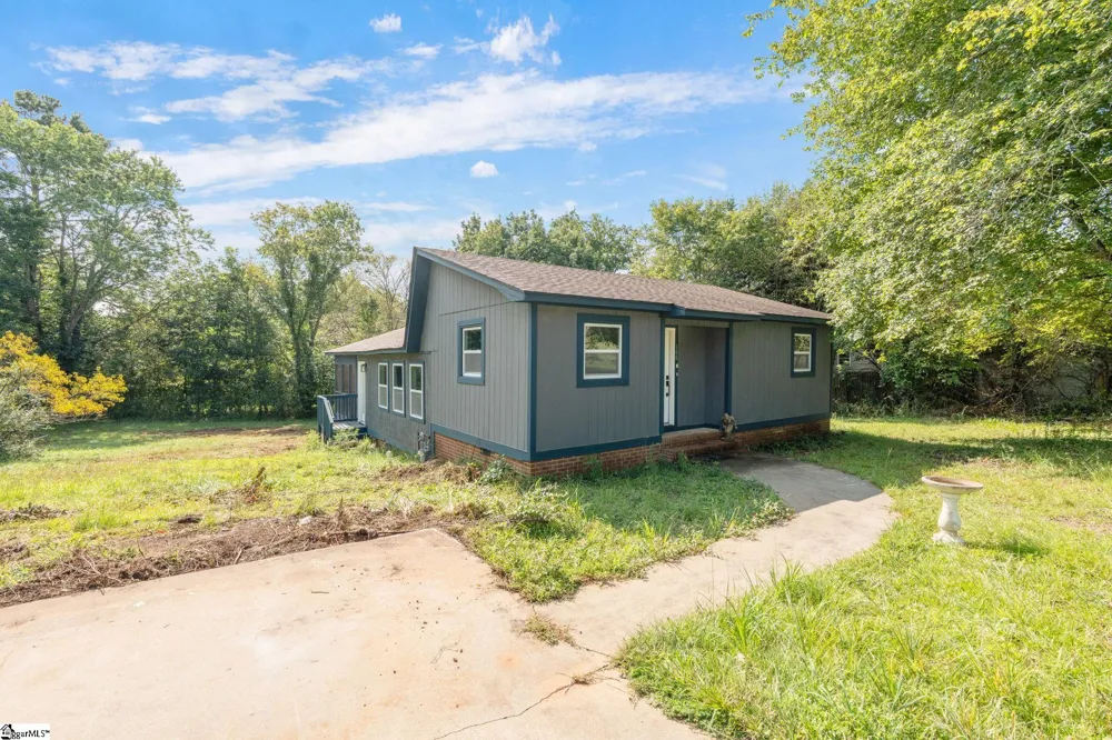 166 Mcjunkin Drive Pickens, SC 29671