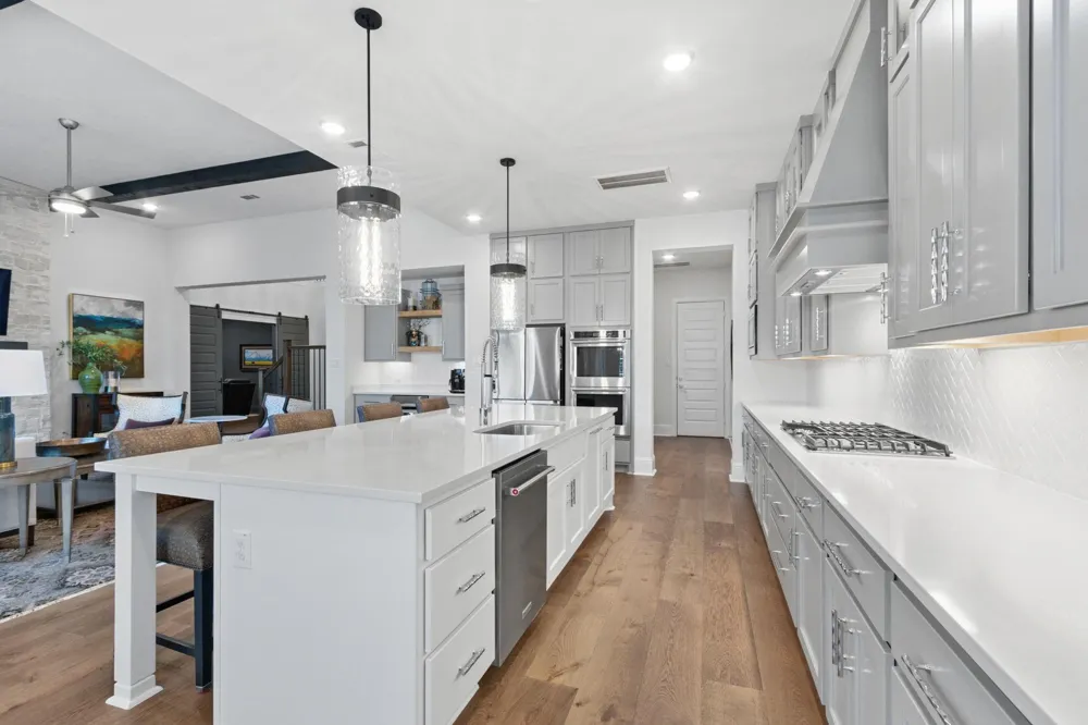 902 Falcon Hollow Lane Pinehurst, TX 77362