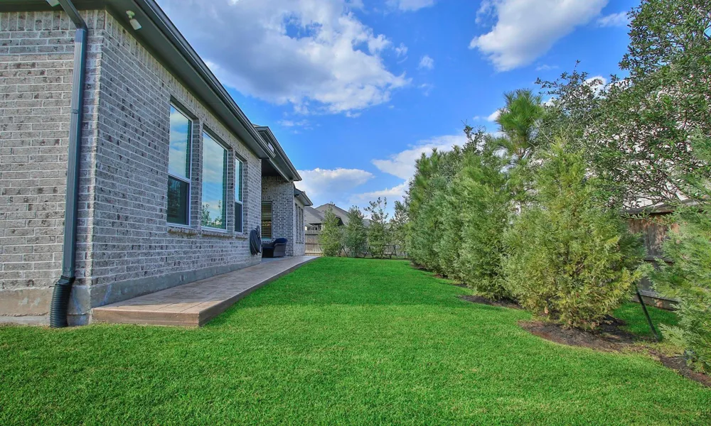 902 Falcon Hollow Lane Pinehurst, TX 77362
