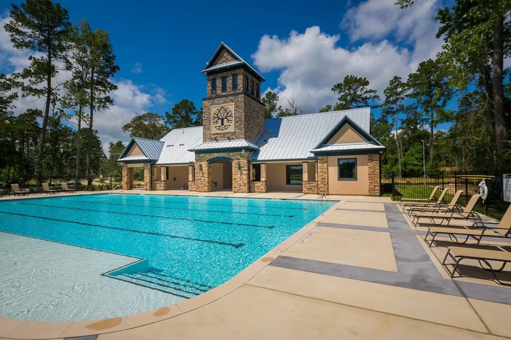 902 Falcon Hollow Lane Pinehurst, TX 77362