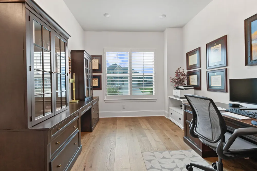902 Falcon Hollow Lane Pinehurst, TX 77362
