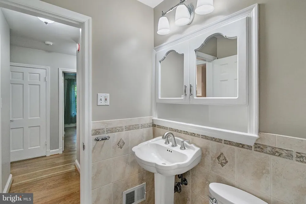 2108 48TH STREET NW Washington, DC 20007