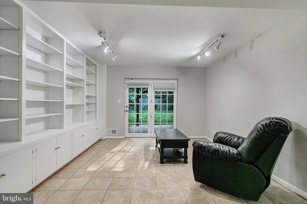 2108 48TH STREET NW Washington, DC 20007