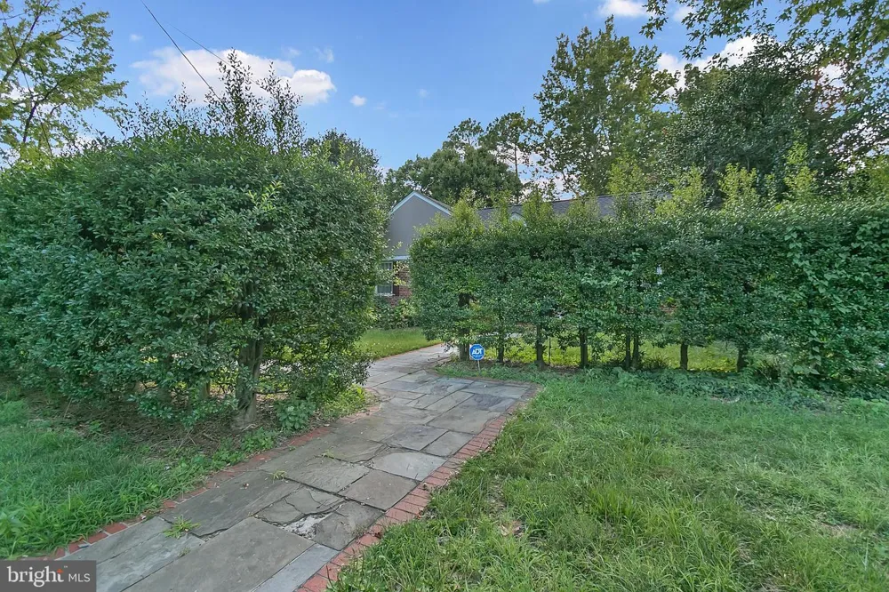 2108 48TH STREET NW Washington, DC 20007