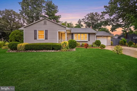 137 FAIRFAX DRIVE