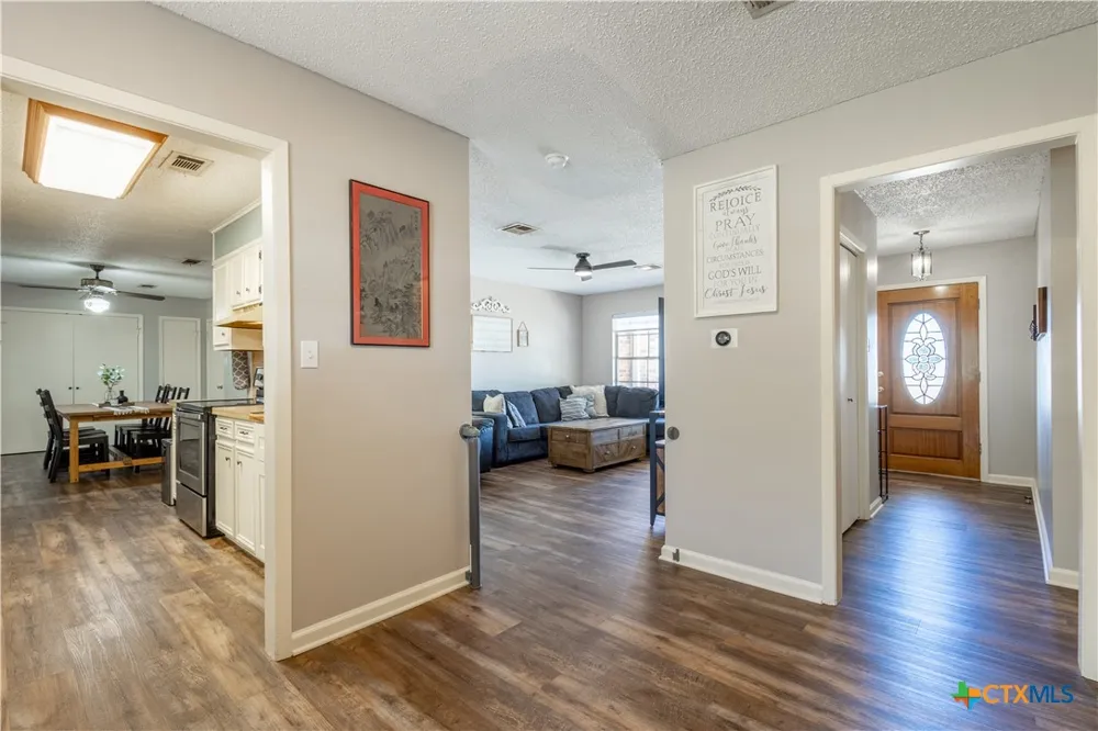 1504 W 6th Street McGregor, TX 76657