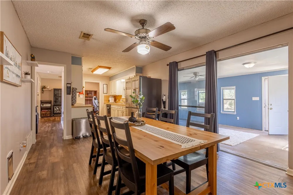 1504 W 6th Street McGregor, TX 76657