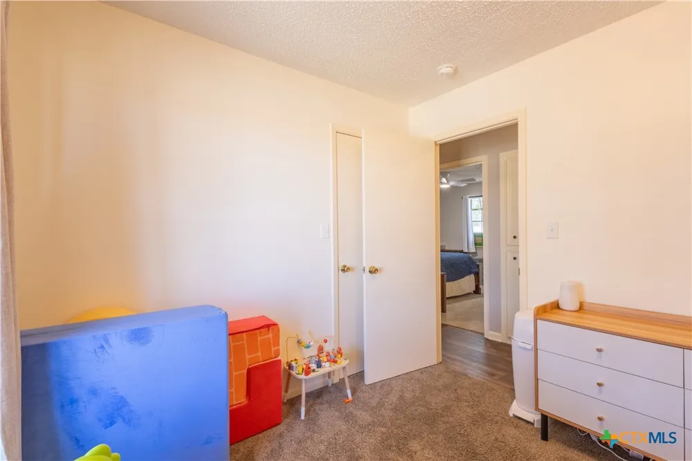 1504 W 6th Street McGregor, TX 76657