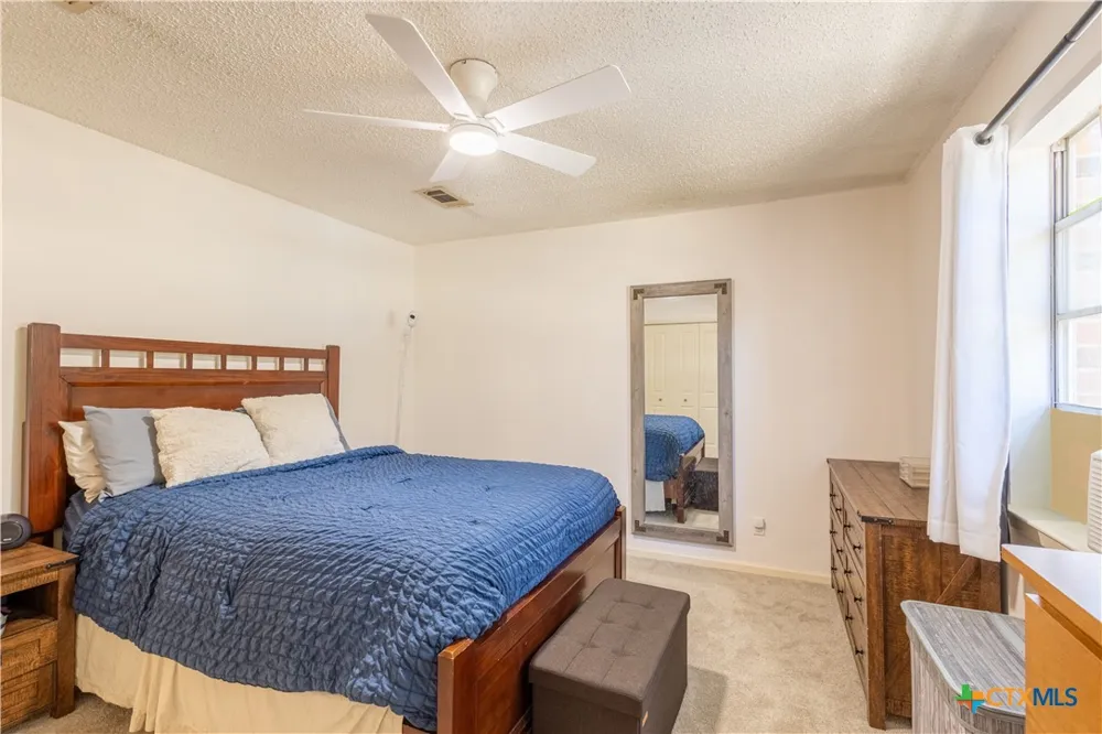 1504 W 6th Street McGregor, TX 76657