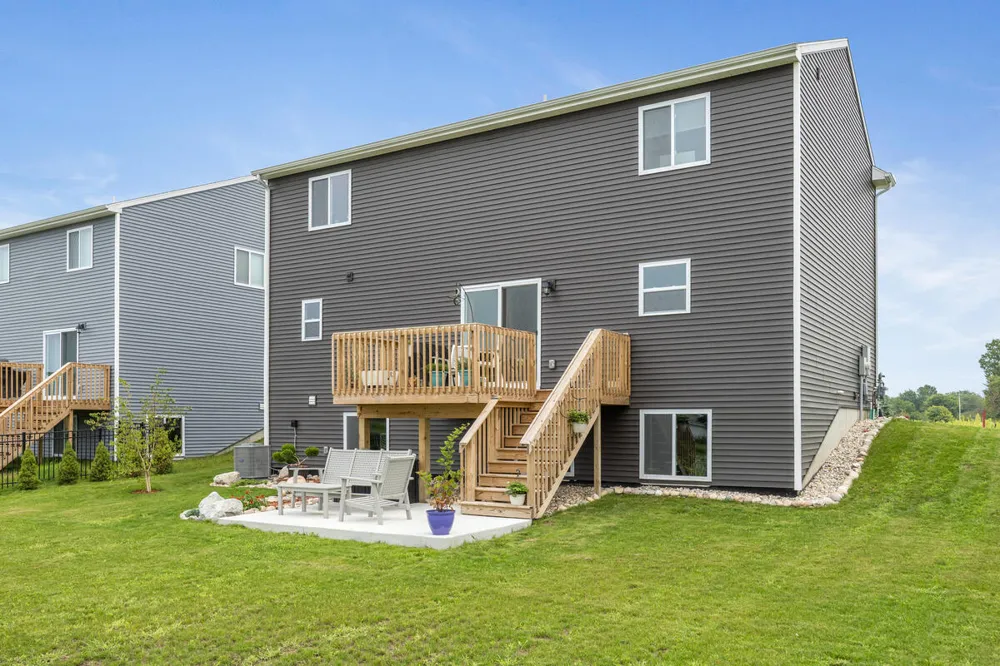 13662 Oasis Avenue Holland Charter Township, MI 49424