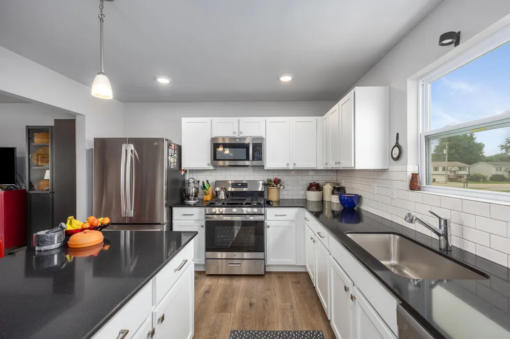 13662 Oasis Avenue Holland Charter Township, MI 49424