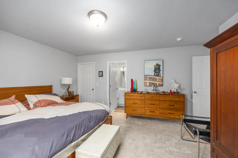 13662 Oasis Avenue Holland Charter Township, MI 49424