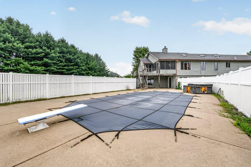 5430 E T AVENUE Brady Township, MI 49097