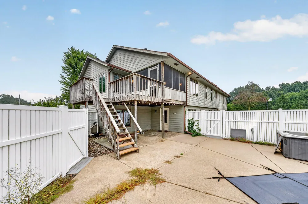 5430 E T AVENUE Brady Township, MI 49097