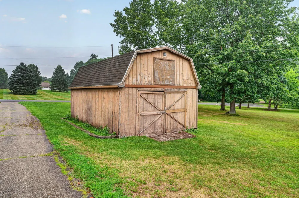 5430 E T AVENUE Brady Township, MI 49097