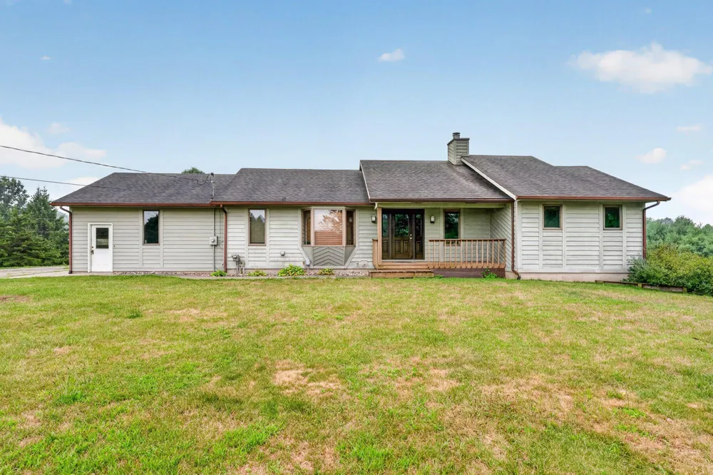 5430 E T AVENUE Brady Township, MI 49097