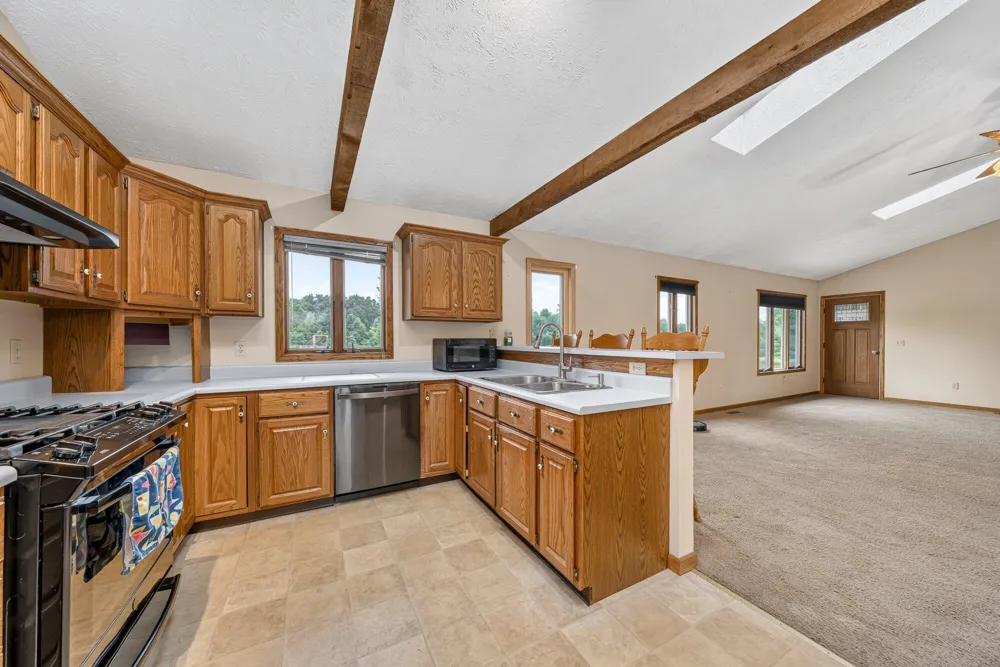5430 E T AVENUE Brady Township, MI 49097