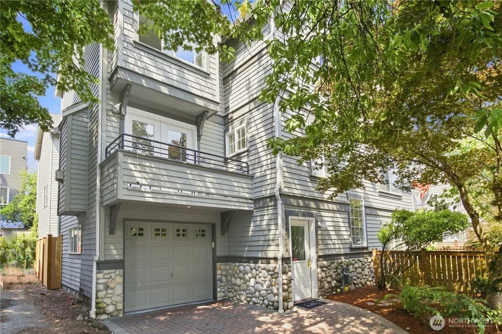 6513 24th Avenue NE #A Seattle, WA 98115