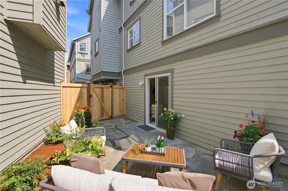 6513 24th Avenue NE #A Seattle, WA 98115