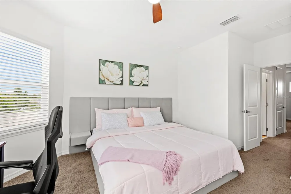 1168 PANDO LOOP Orlando, FL 32824