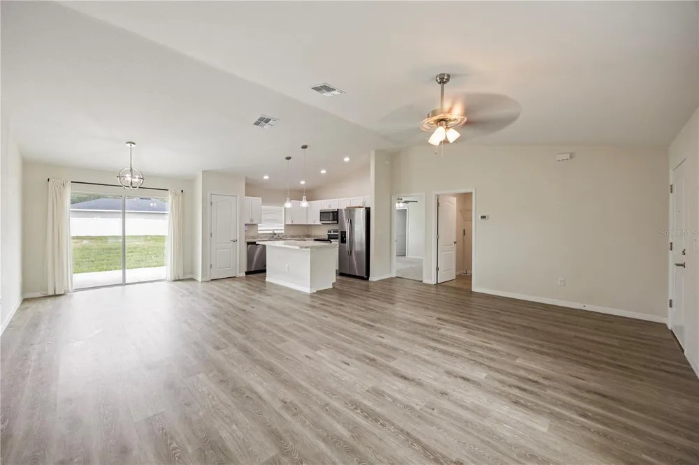 476 MARION OAKS PASS ocala, FL 34473