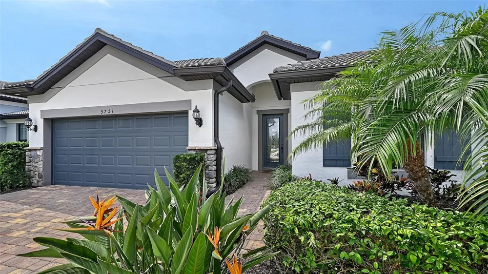 5721 SWEET LEAF WAY Sarasota, FL 34238
