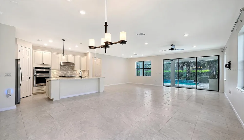 5721 SWEET LEAF WAY Sarasota, FL 34238