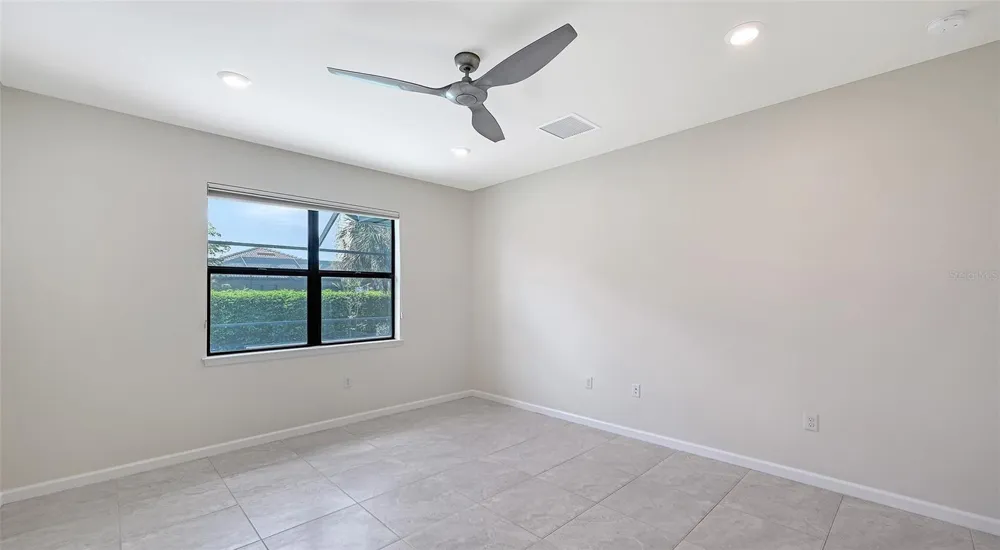 5721 SWEET LEAF WAY Sarasota, FL 34238