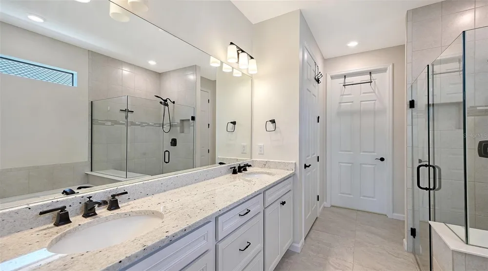 5721 SWEET LEAF WAY Sarasota, FL 34238