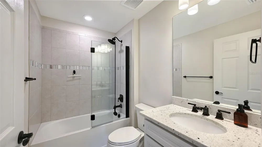 5721 SWEET LEAF WAY Sarasota, FL 34238