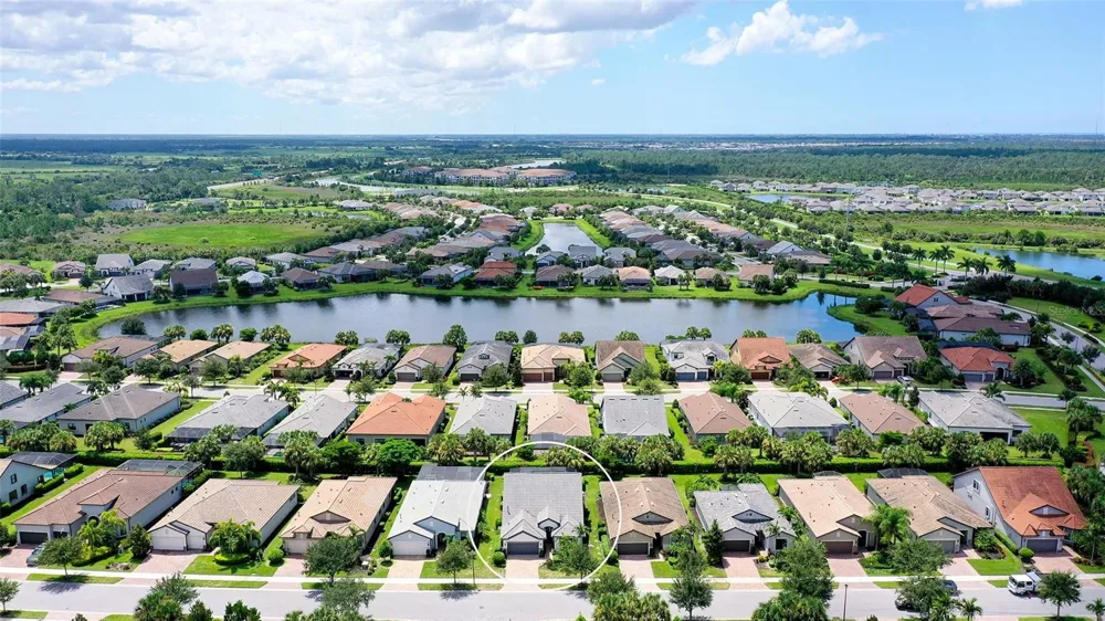 5721 SWEET LEAF WAY Sarasota, FL 34238
