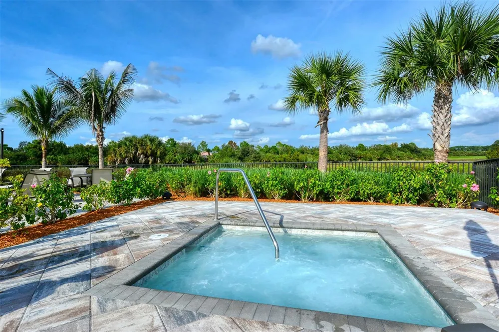 5721 SWEET LEAF WAY Sarasota, FL 34238