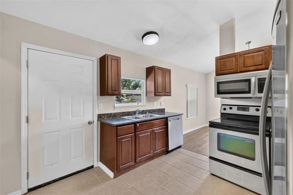 13581 SE 48TH COURT Summerfield, FL 34491