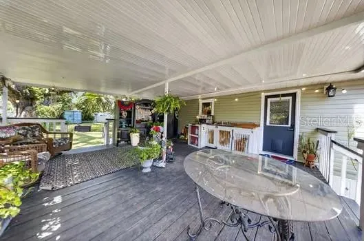 716 LEFFINGWELL AVENUE Ellenton, FL 34222