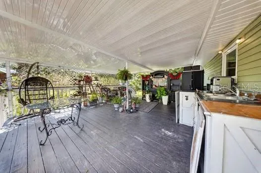 716 LEFFINGWELL AVENUE Ellenton, FL 34222