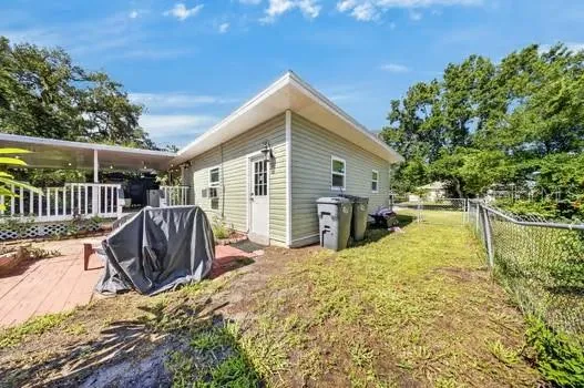 716 LEFFINGWELL AVENUE Ellenton, FL 34222