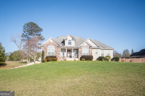 109 Laketrail DR