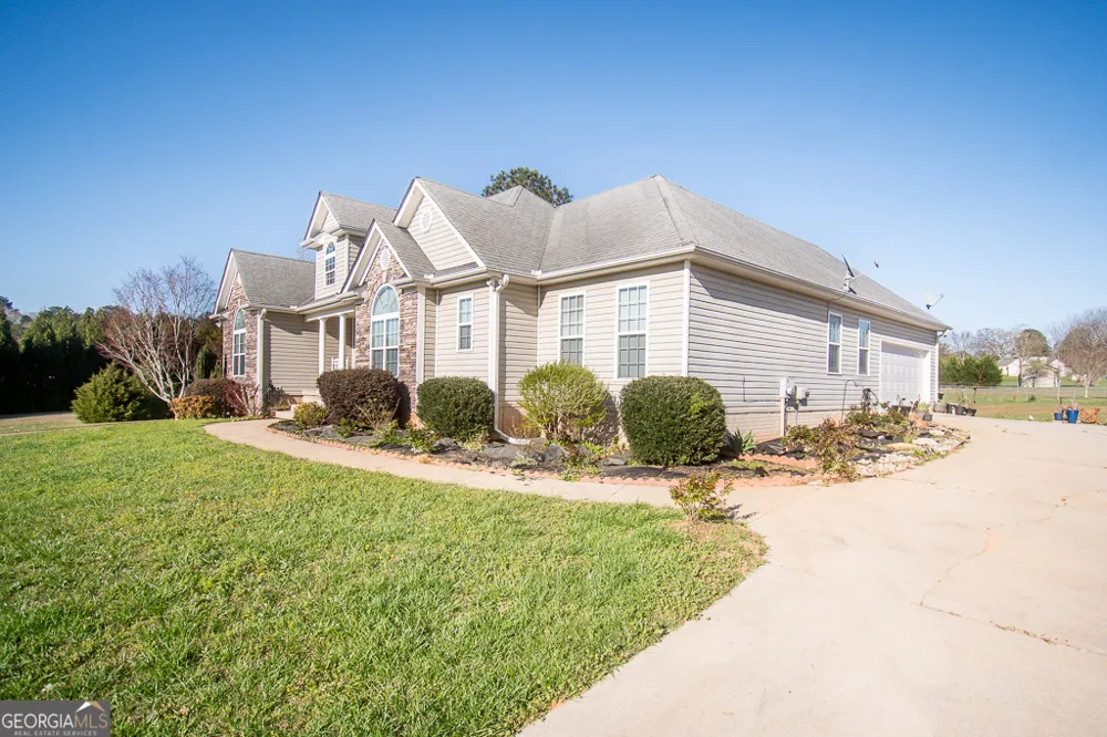 109 Laketrail DR Griffin, GA 30223