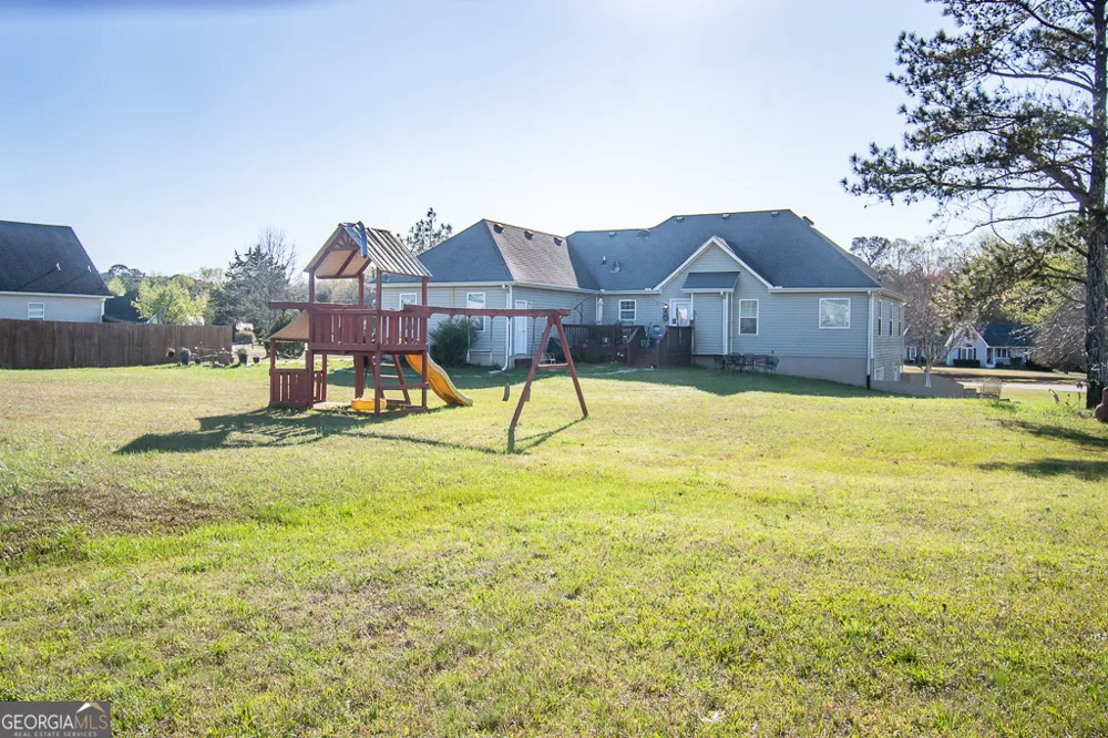 109 Laketrail DR Griffin, GA 30223